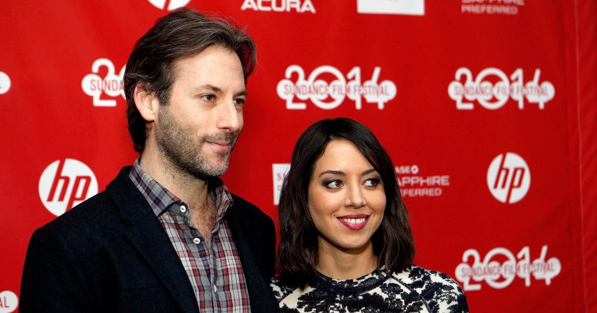 Celebrities voice support for Aubrey Plaza after Husbands death