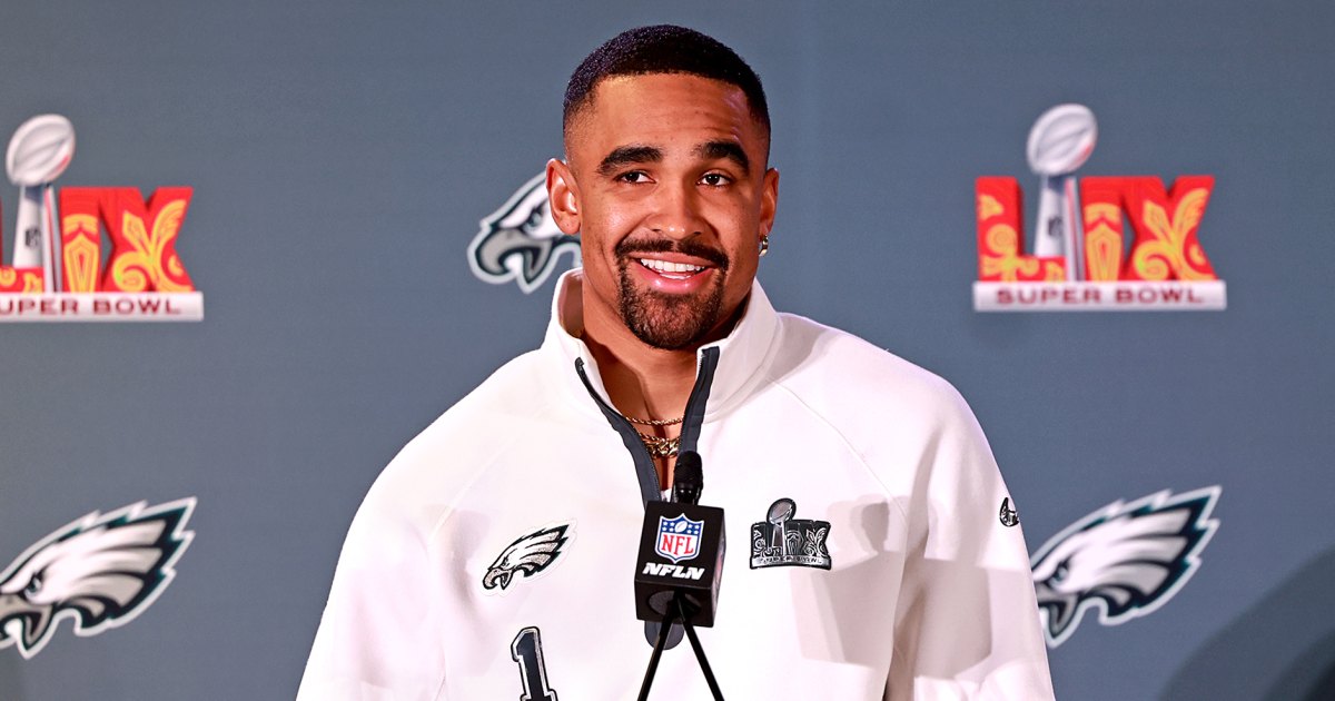 Eagles Jalen Hurts Gets Honest About Being a Black Quarterback in NFL