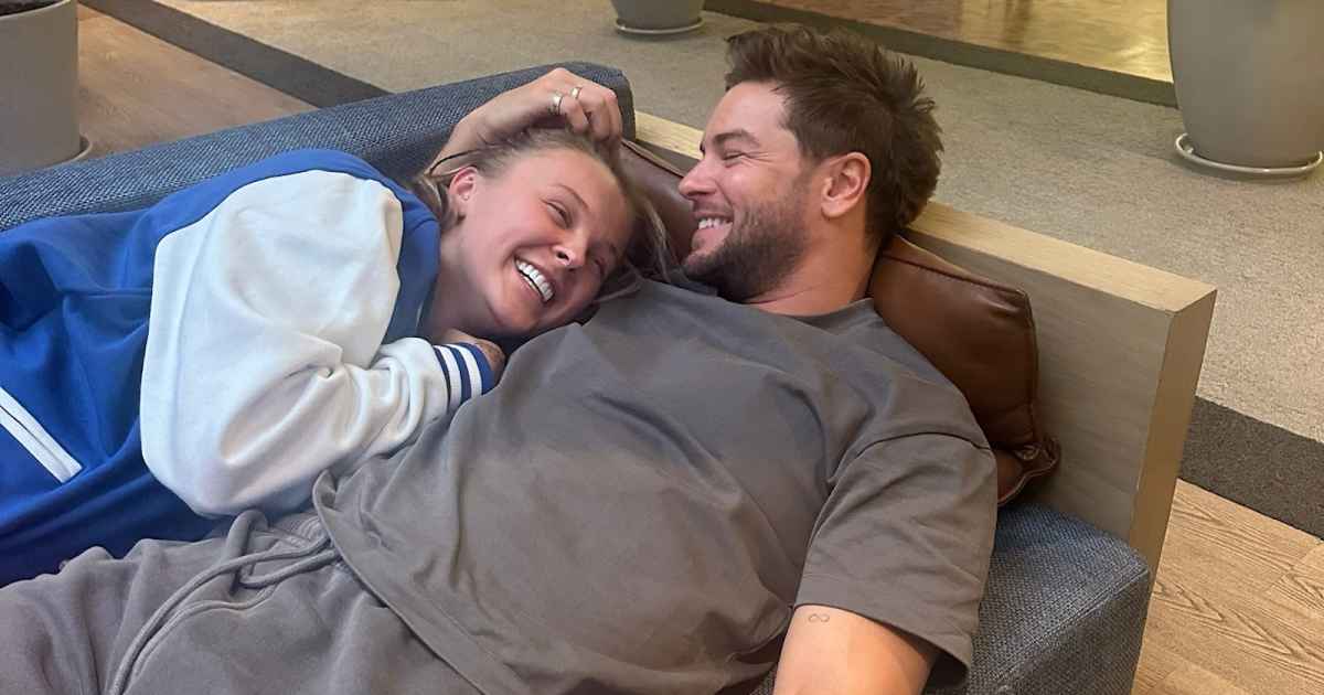 JoJo Siwa and Chris Hughes Relationship Timeline