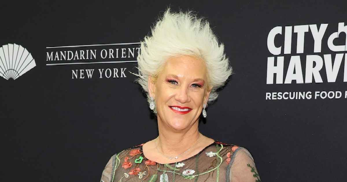 GettyImages-1485236321-Anne-Burrell